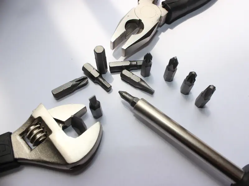 Outils de maintenance pour l'entretien copropriété
